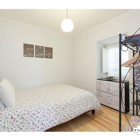 Typical Apartment Lisbona Esterno foto